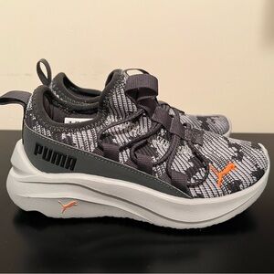 Puma Kids' Black and Orange Sneakers - NEW! - Size 11C